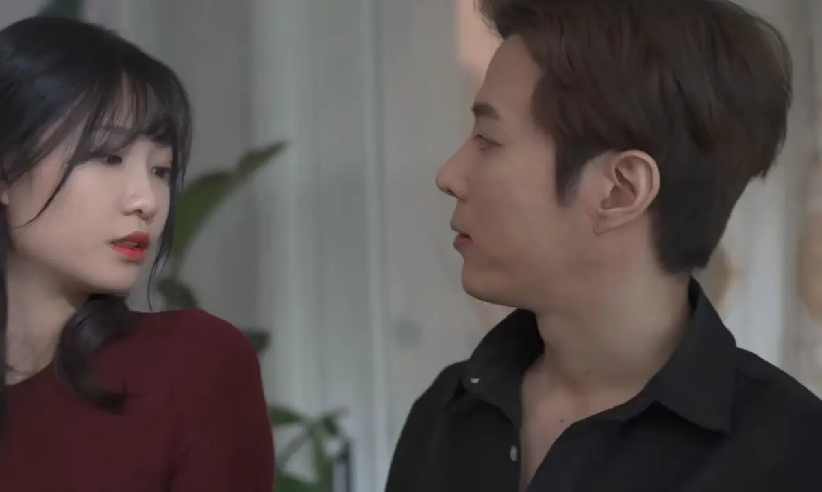 《债务人的妻子》相关资源图片