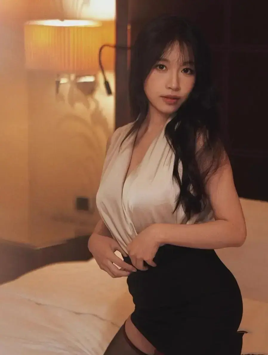 《小凤新婚》苏畅艾熙双人演绎-全集完整版无删减免费观看-小凤新婚HD高清在线秒存无弹窗