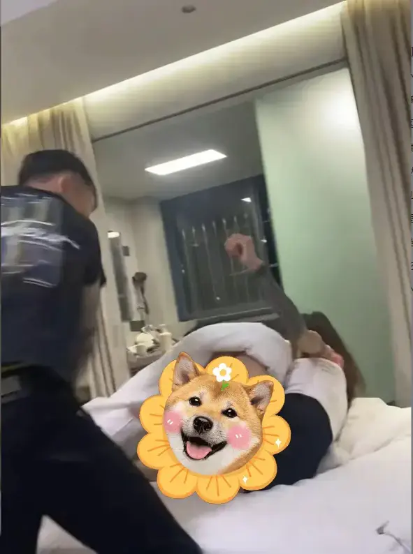 精神小伙皮带哥抽人完整视频 - 1080P高清在线播放 - 免费资源无广告下载